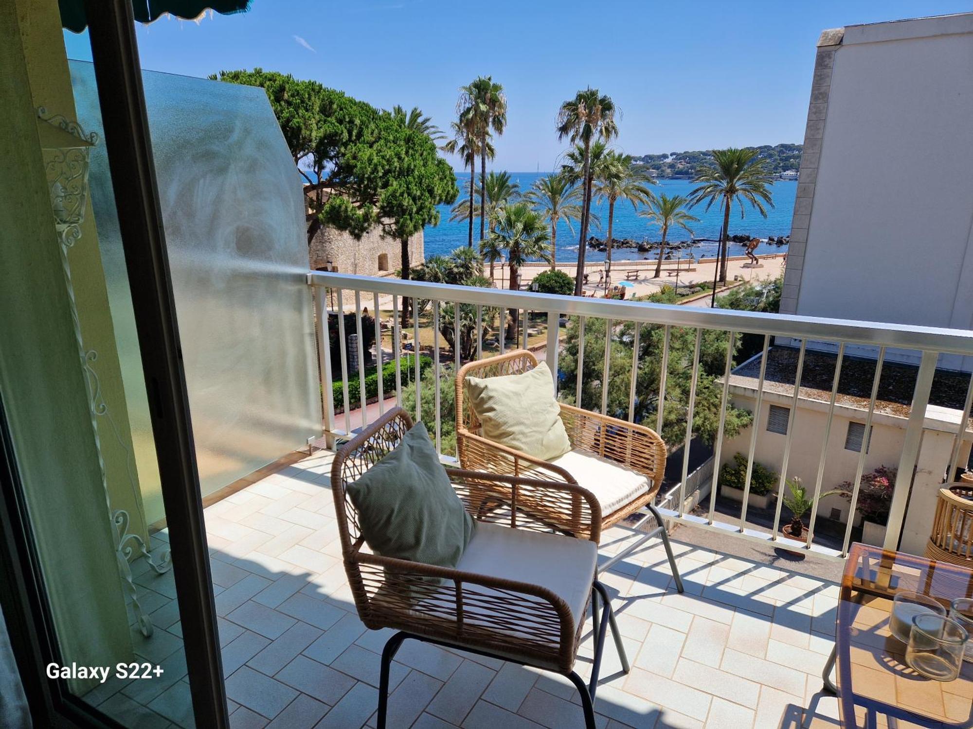 Cozy Studio, Sea View, Old Town, Near Beaches アンティーブ エクステリア 写真