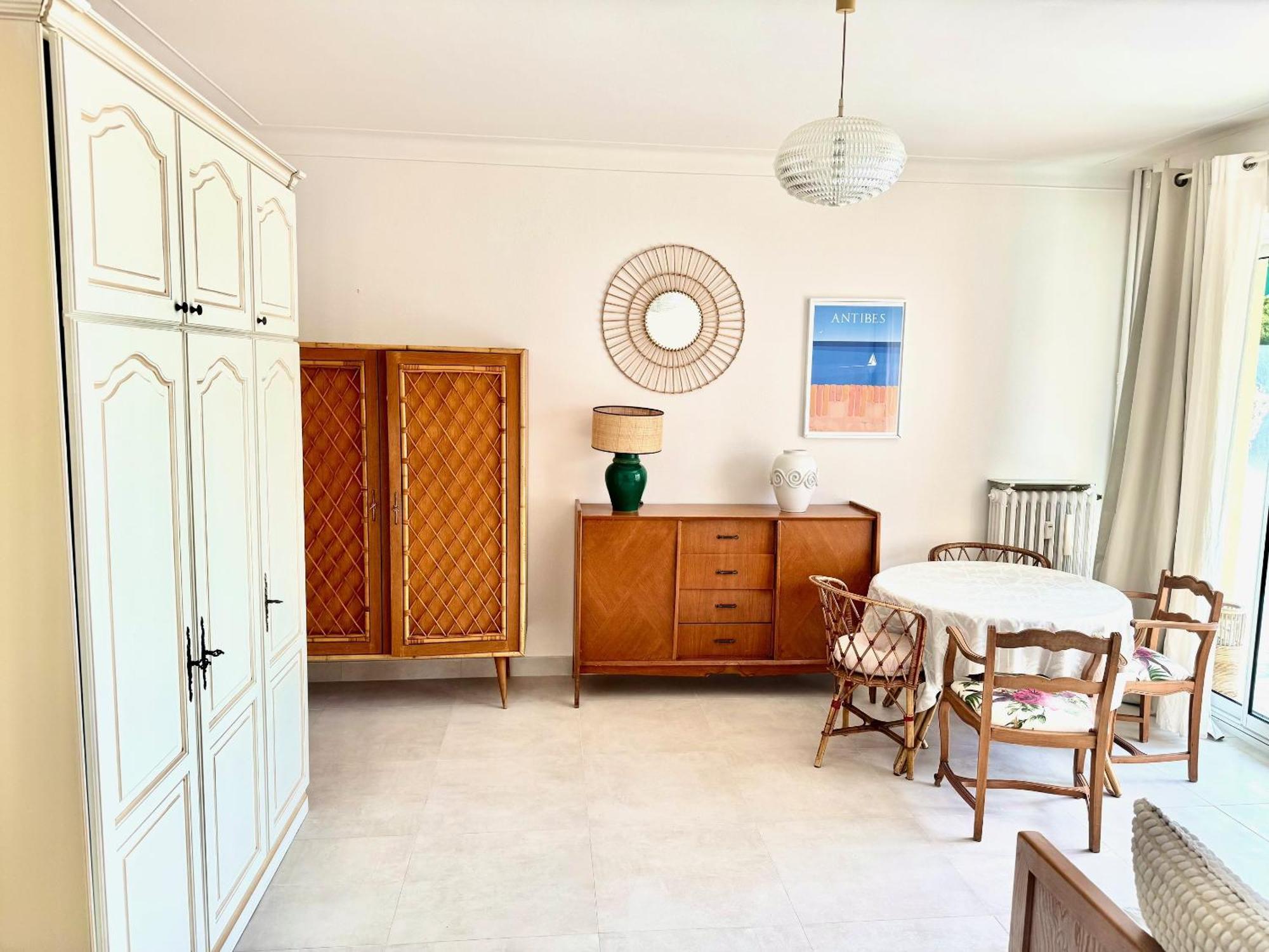 Cozy Studio, Sea View, Old Town, Near Beaches アンティーブ エクステリア 写真